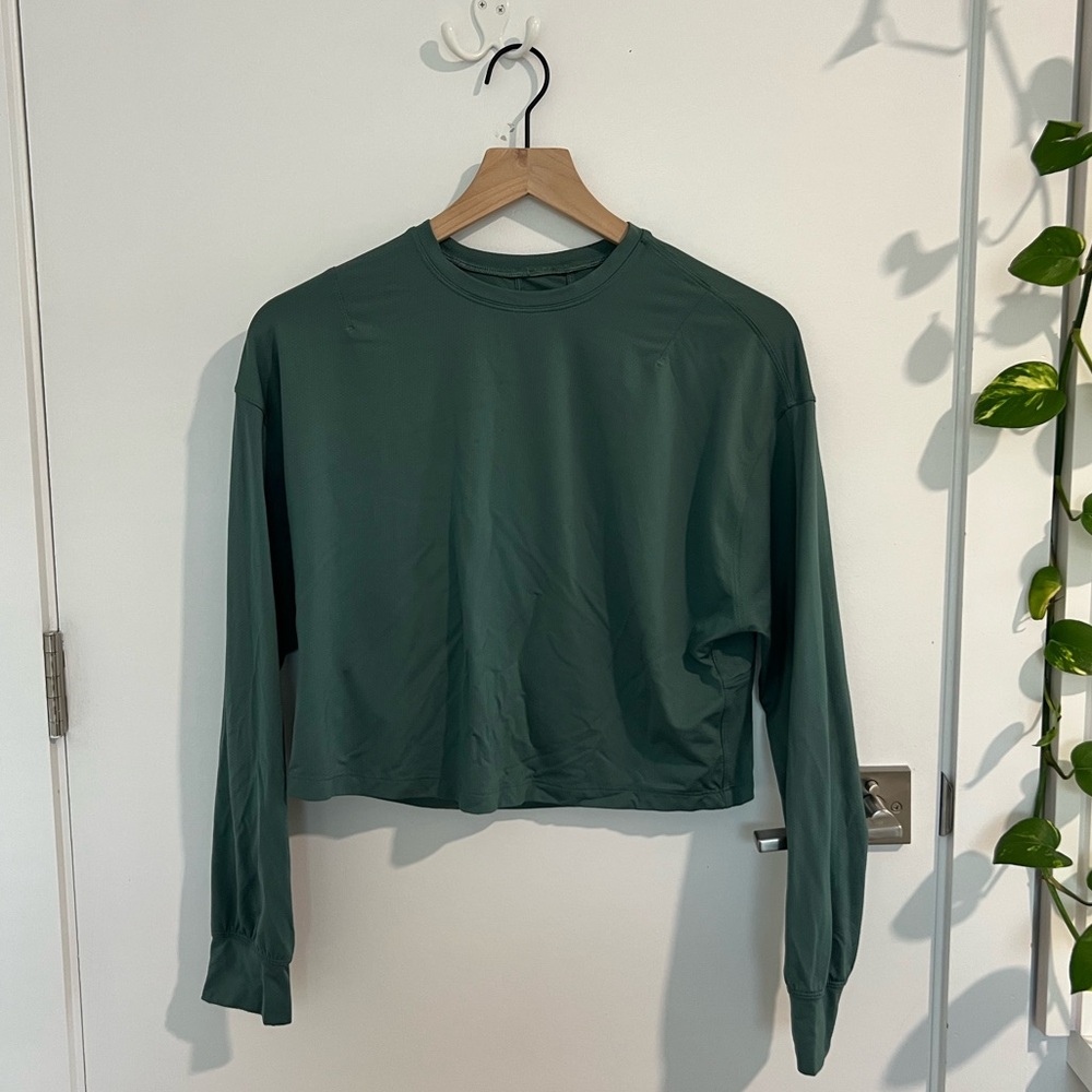 Lululemon long sleeve tee